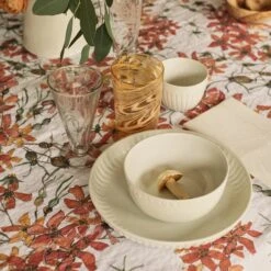 Wild Rose Table Cloth -Bertioli 2019 May Thyme9554 9889b912 ee25 4219 9e82 0c24d1324e12