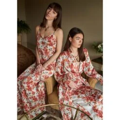 Silk Robe In Wild Rose -Bertioli Silkslookbooksquare3